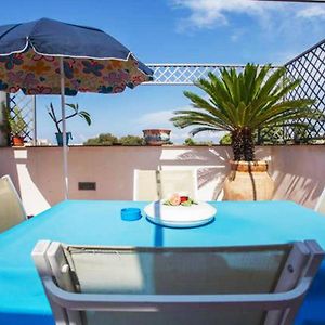 Camera con Terrazza e Vista su Villa Malfitano